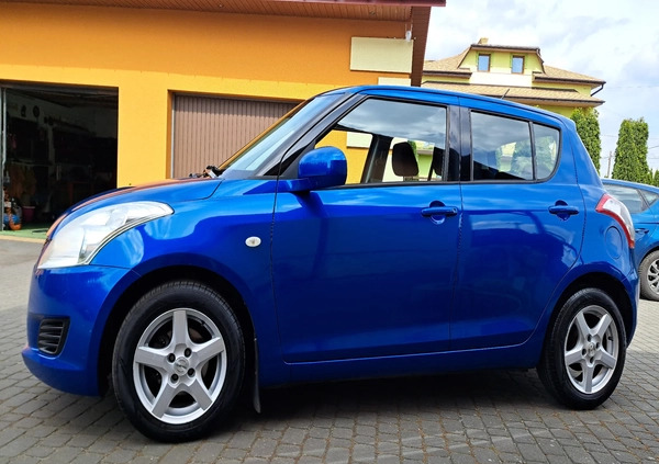 Suzuki Swift cena 18900 przebieg: 143000, rok produkcji 2011 z Pilica małe 79